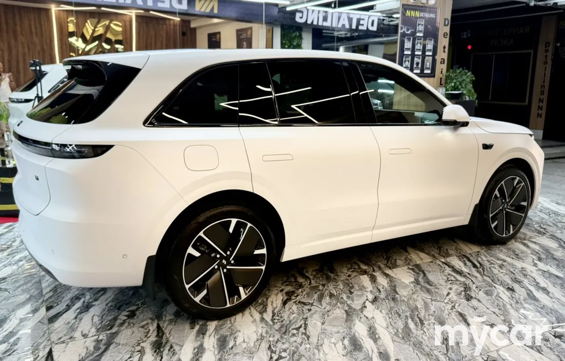 LiXiang L6 2025