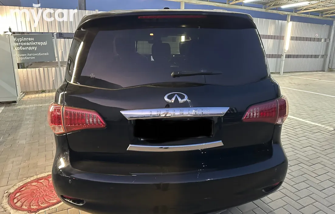 Infiniti QX56 2011
