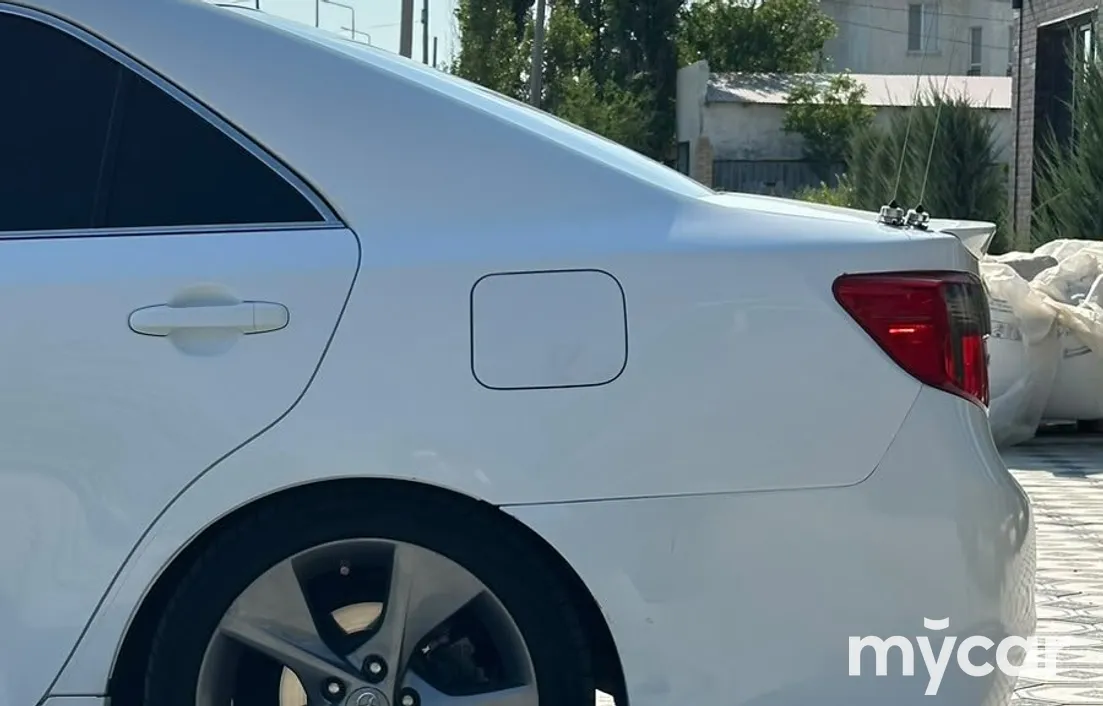 Toyota Camry 2014