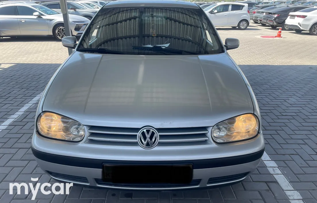 Volkswagen Golf 2001