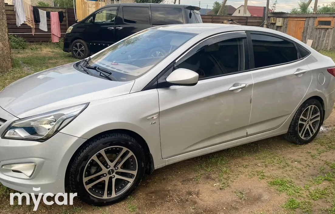 Hyundai Accent 2015
