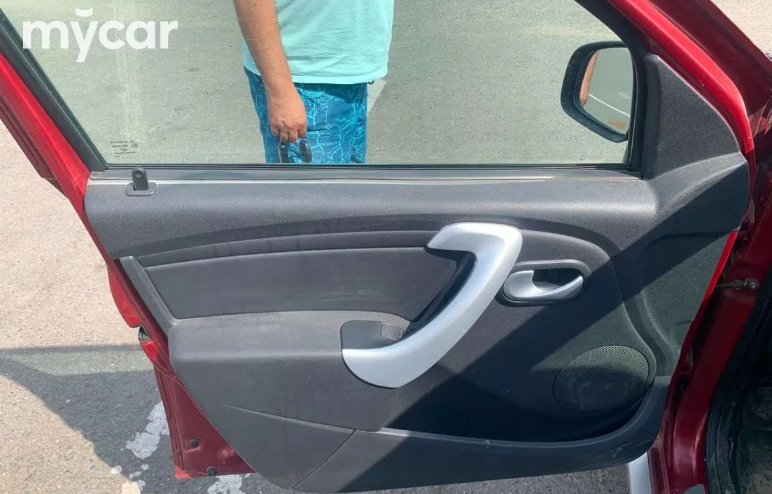 Renault Sandero 2014