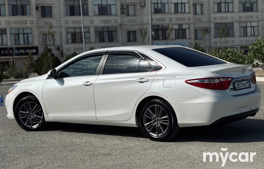 Toyota Camry 2016
