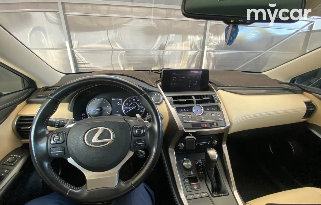 Lexus NX 2018