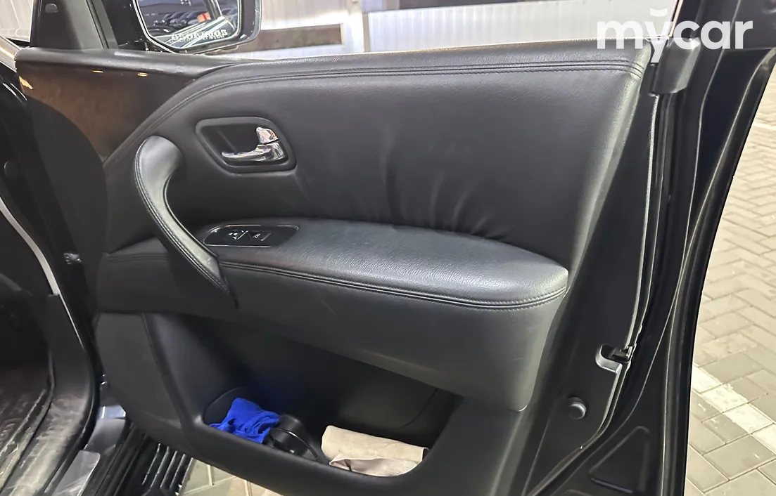 Infiniti QX56 2011