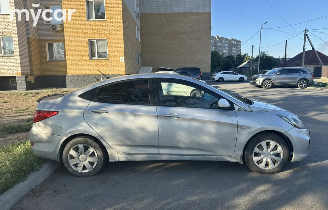 Hyundai Accent 2014