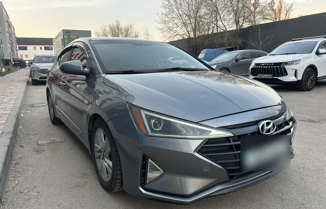 Hyundai Elantra 2019