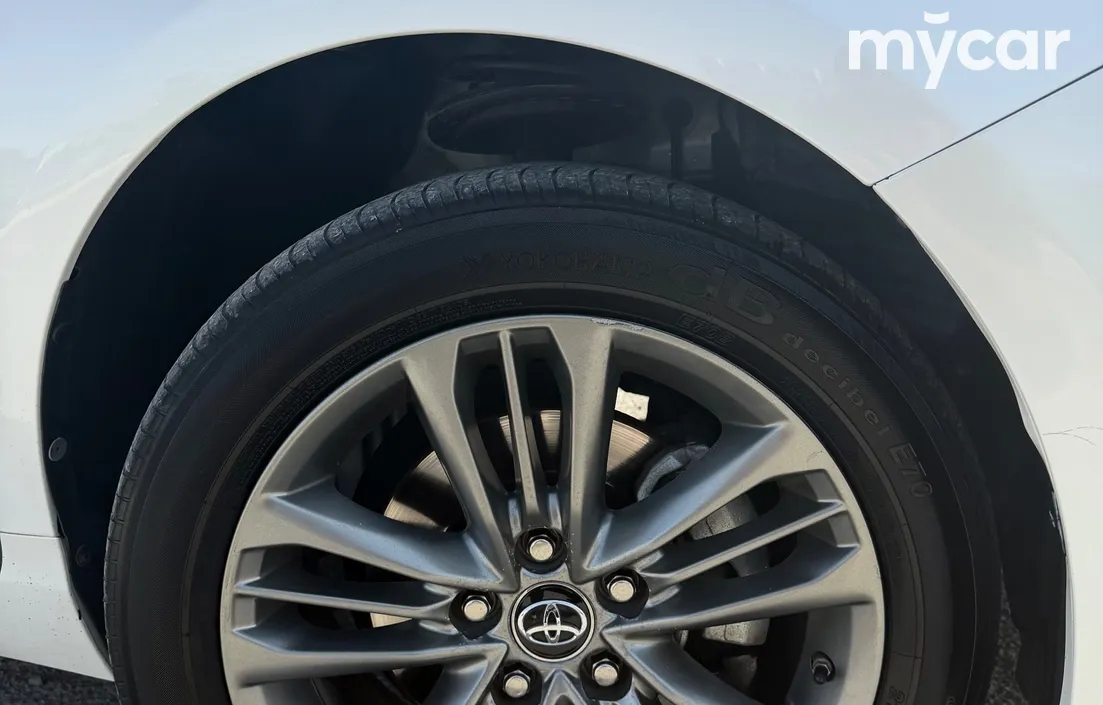 Toyota Camry 2016