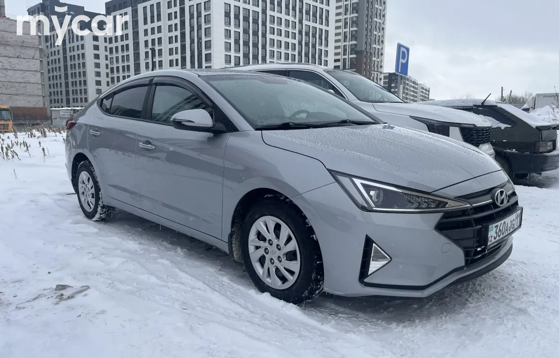 Hyundai Elantra 2020