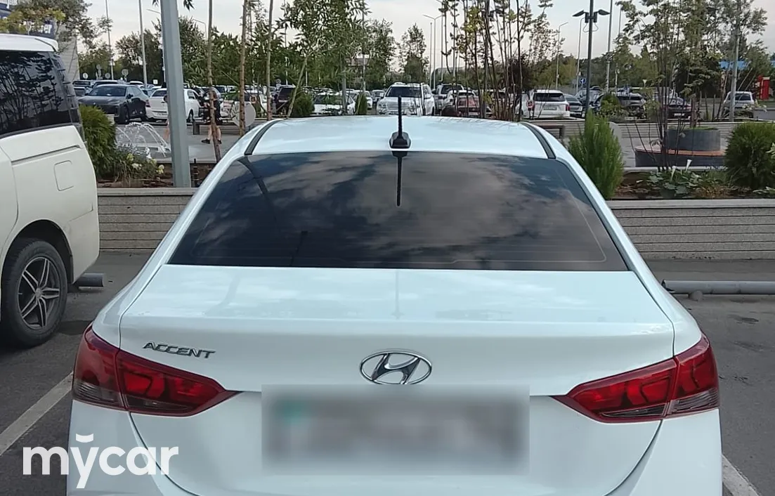 Hyundai Accent 2021