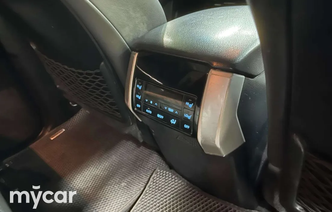 Toyota Land Cruiser Prado 2018