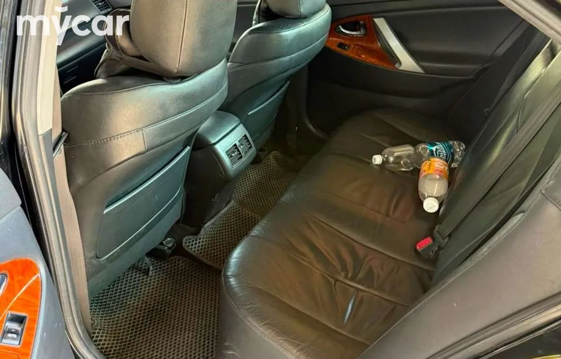 Toyota Camry 2011