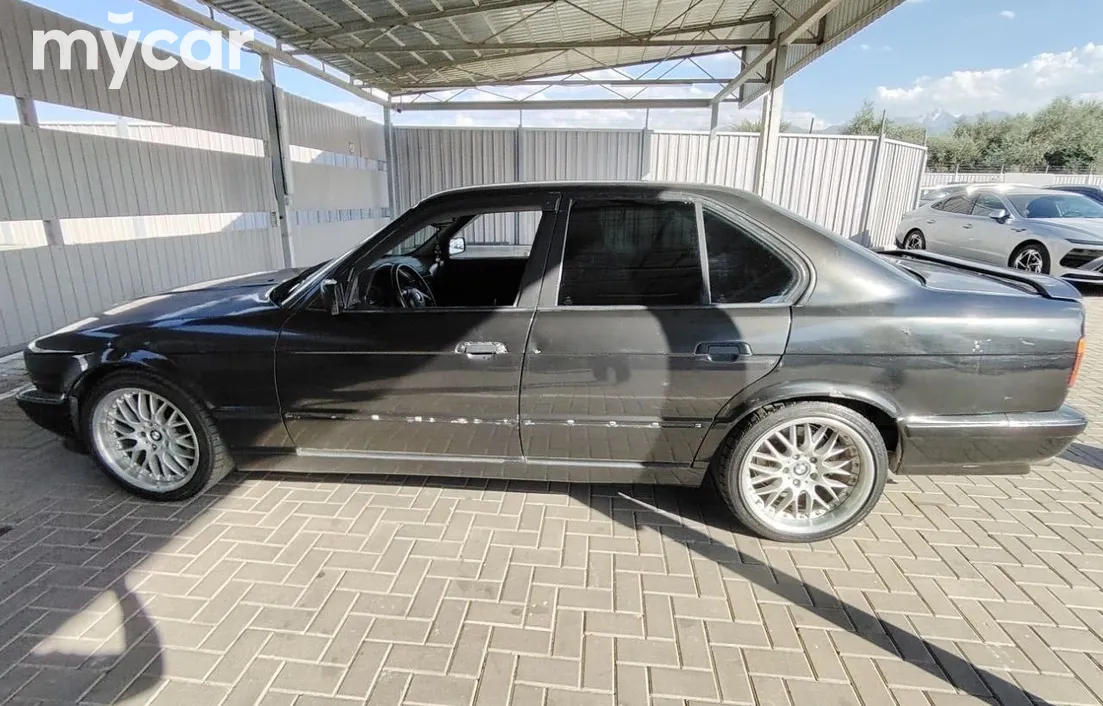 BMW 5 серия 1990