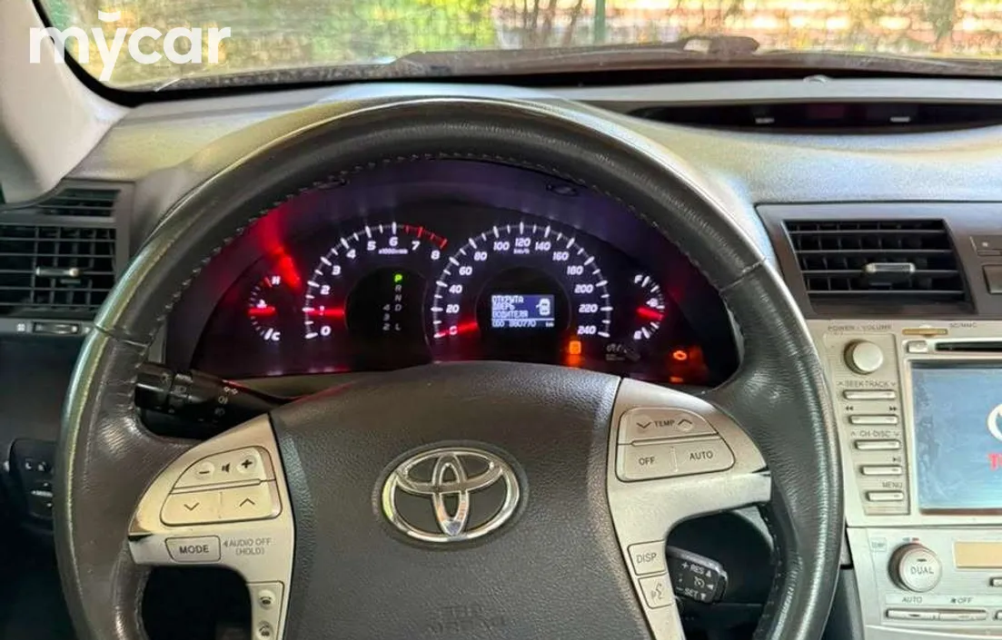Toyota Camry 2011