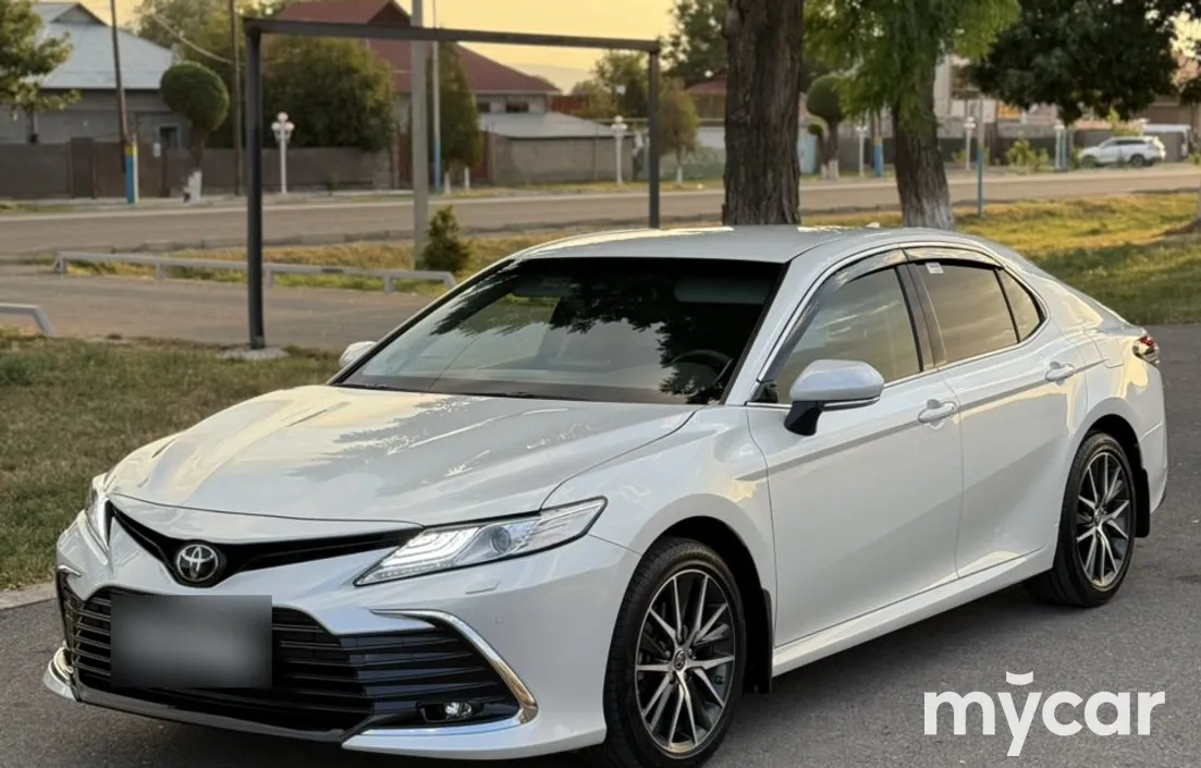 Toyota Camry 2023
