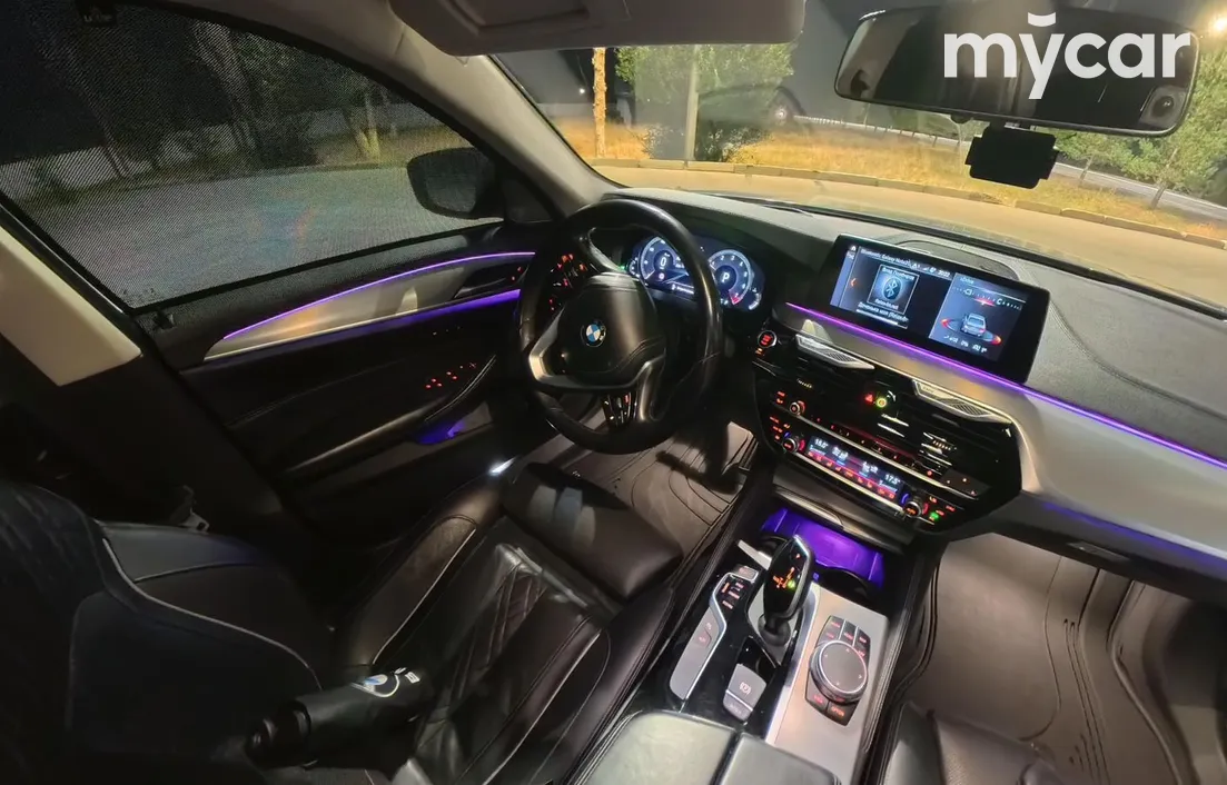 BMW 5 серия 2019