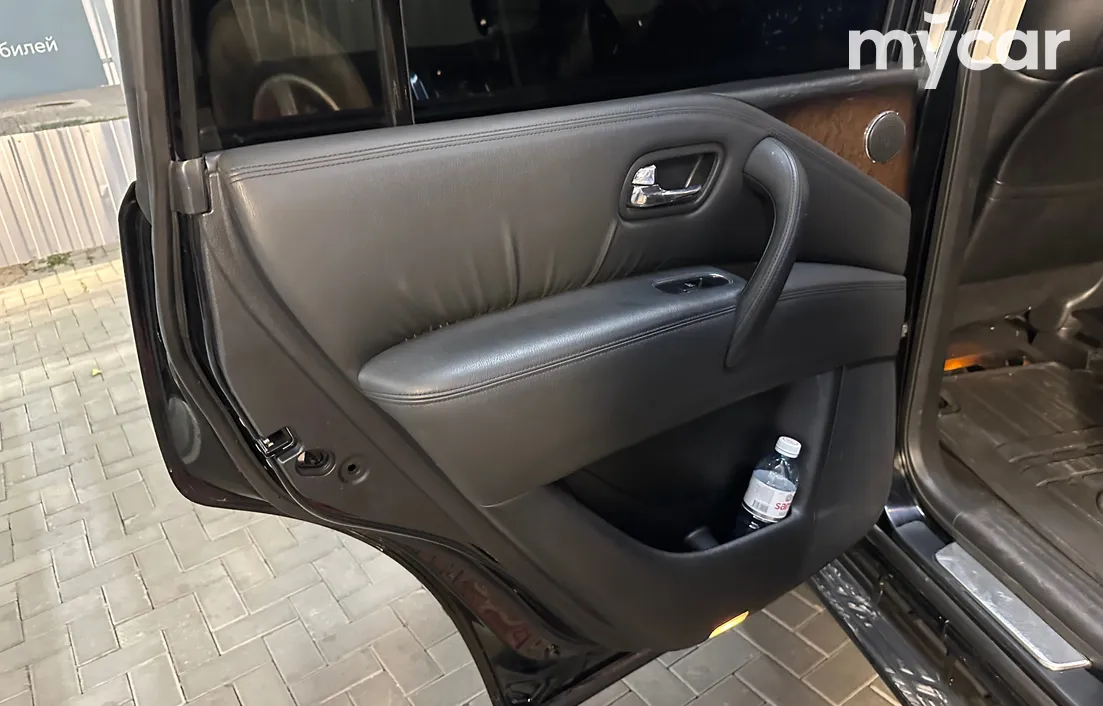 Infiniti QX56 2011