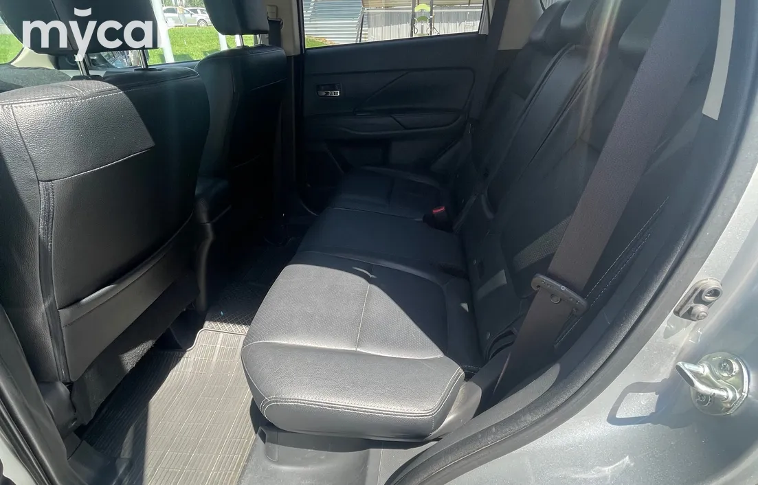 Mitsubishi Outlander 2014