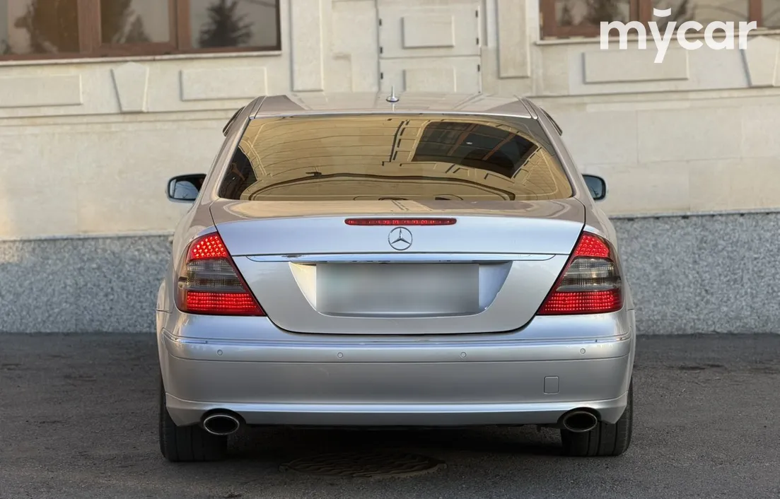 Mercedes-Benz E-Класс 2008