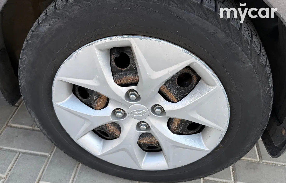 Hyundai Solaris 2015