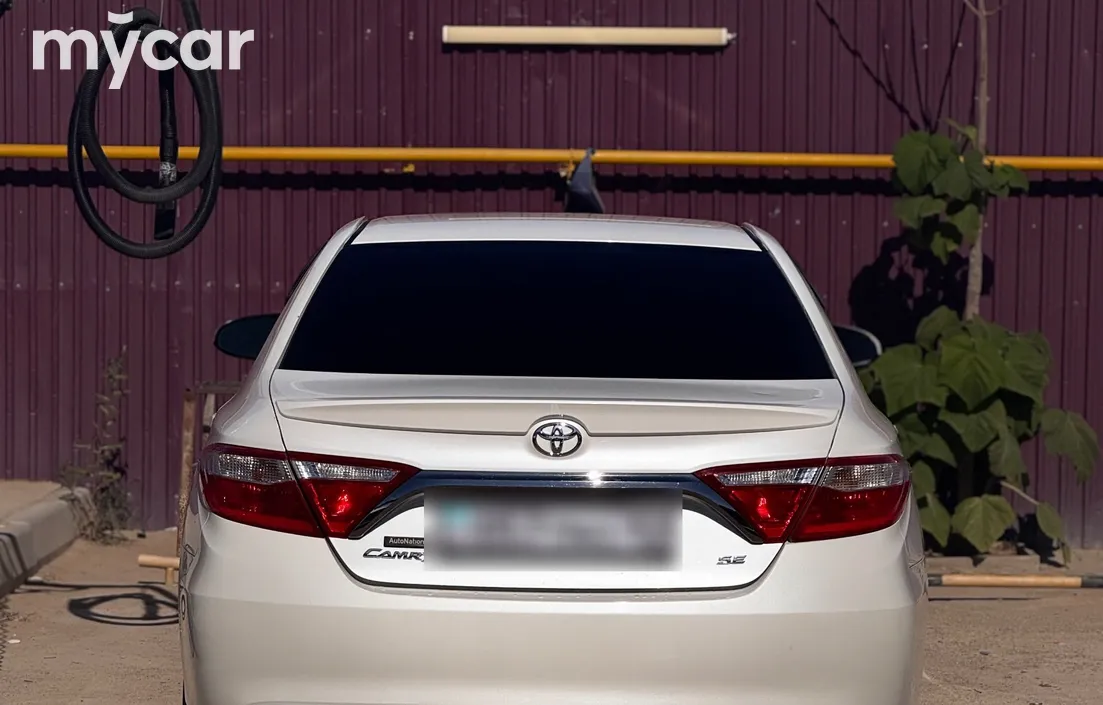 Toyota Camry 2016