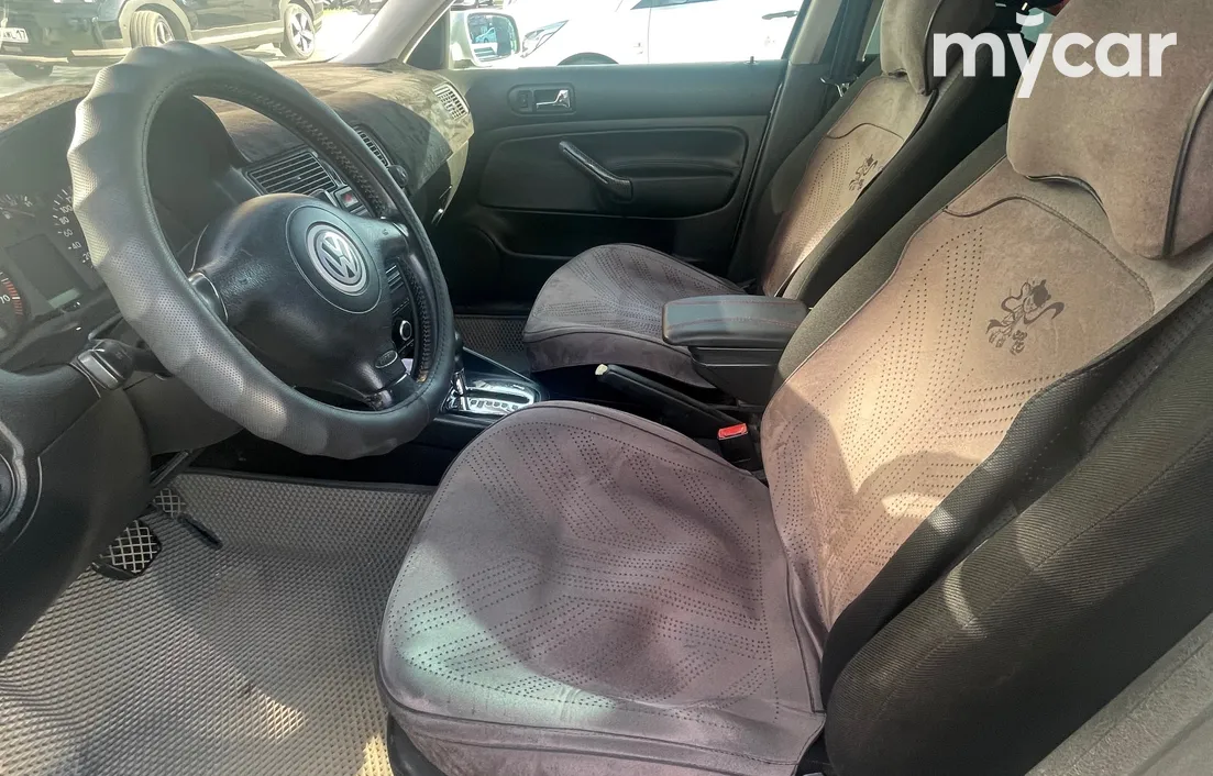 Volkswagen Golf 2003