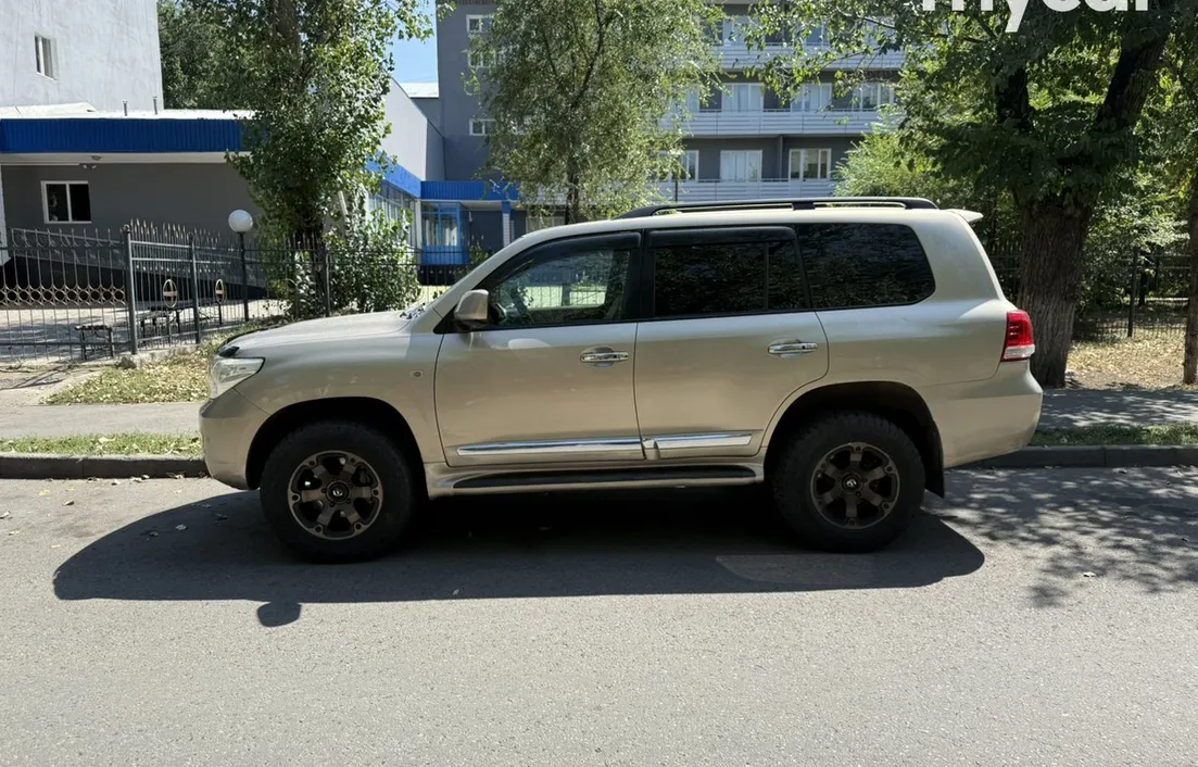 Toyota Land Cruiser 2008