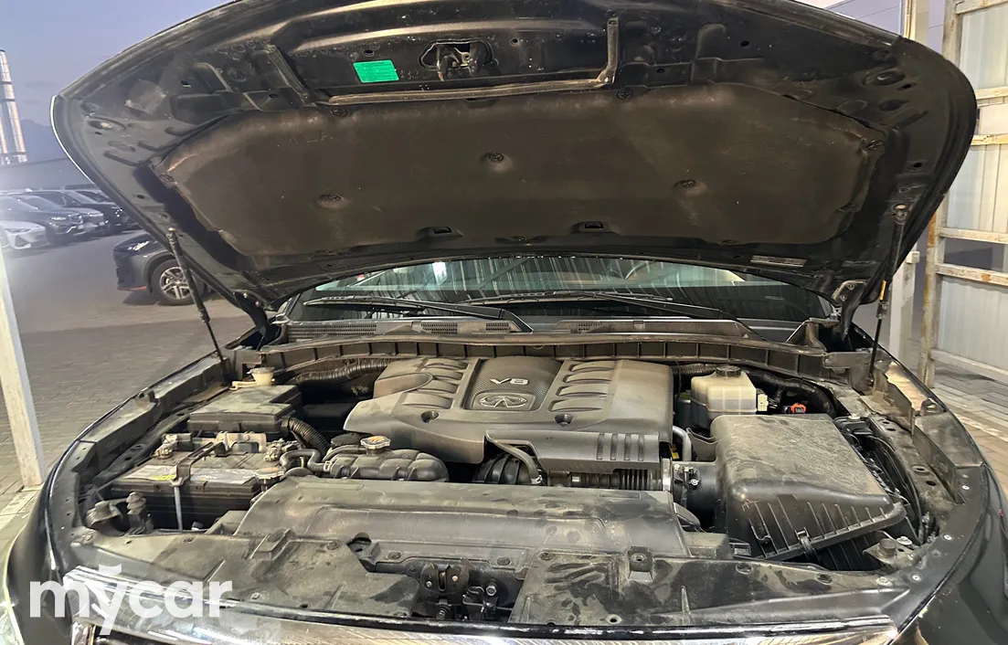 Infiniti QX56 2011