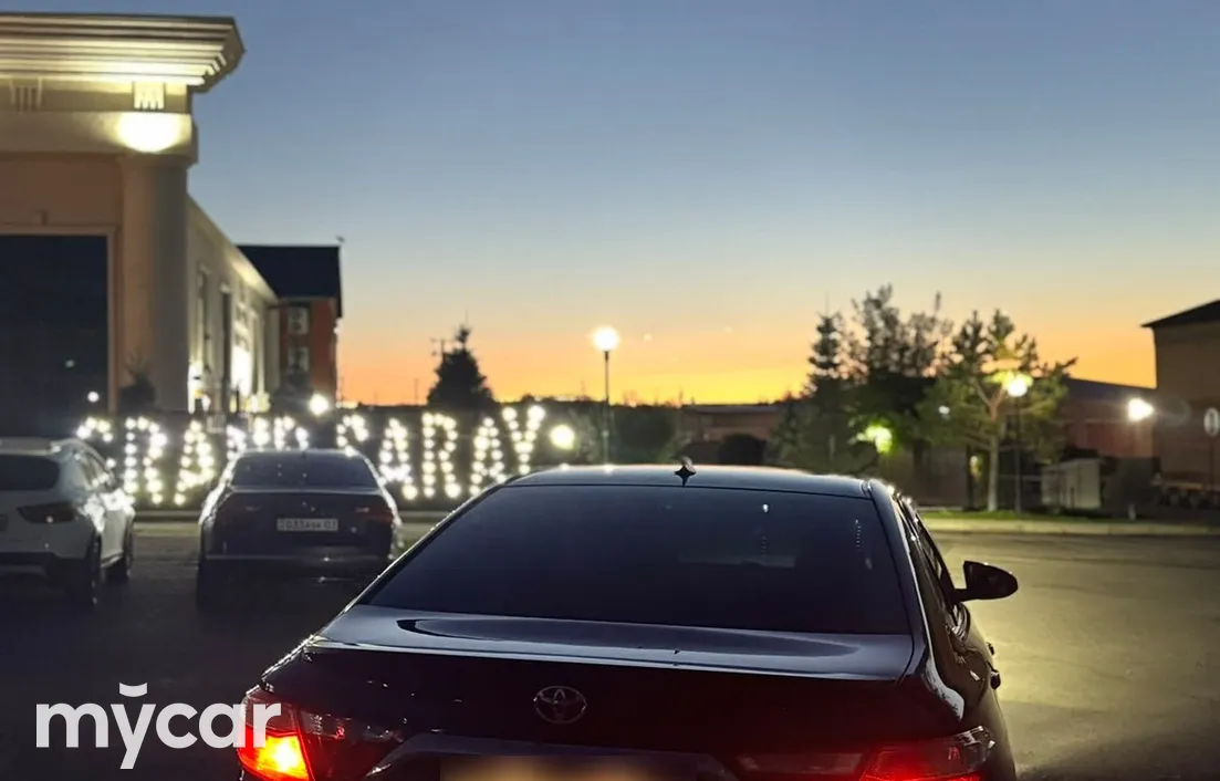 Toyota Camry 2016