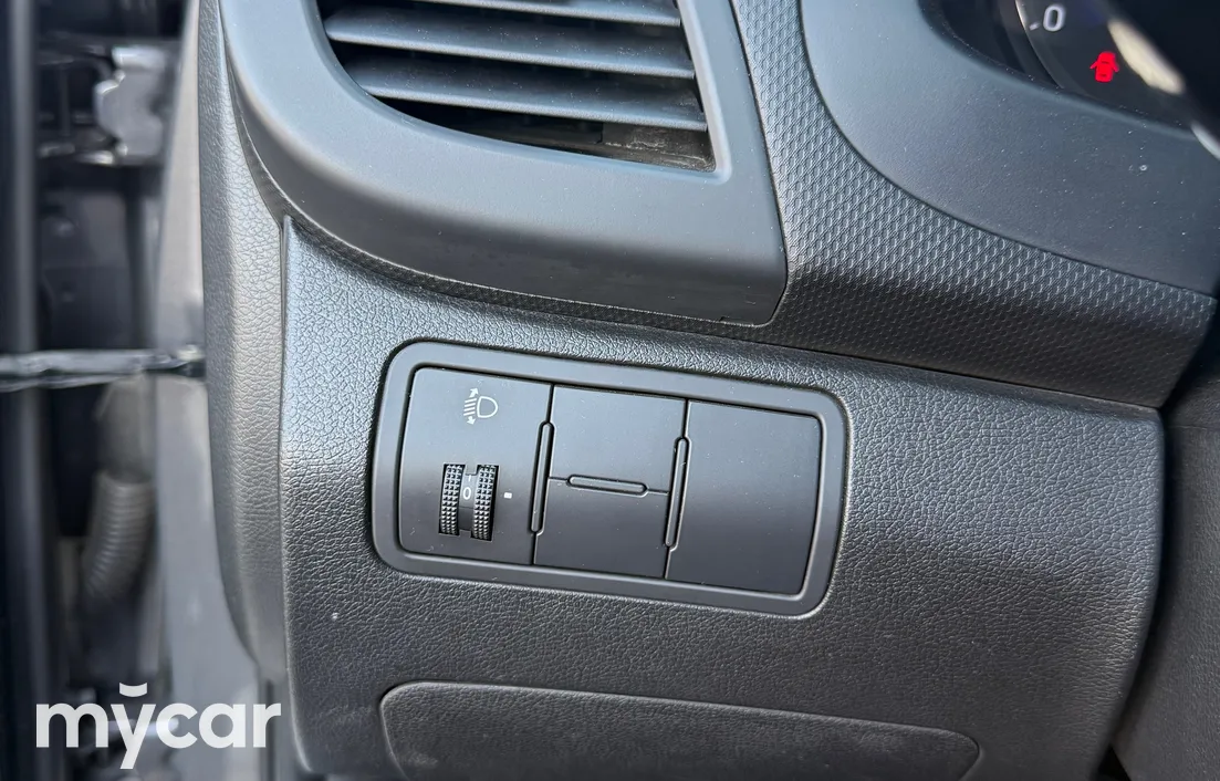 Hyundai Solaris 2015