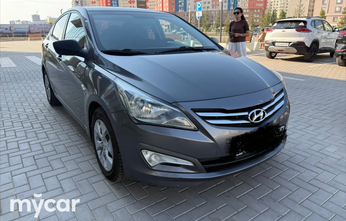Hyundai Solaris 2015