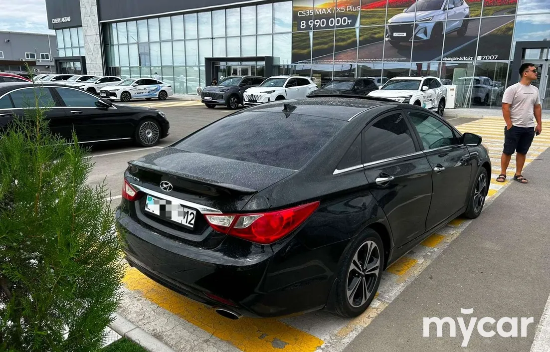 Hyundai Sonata 2012