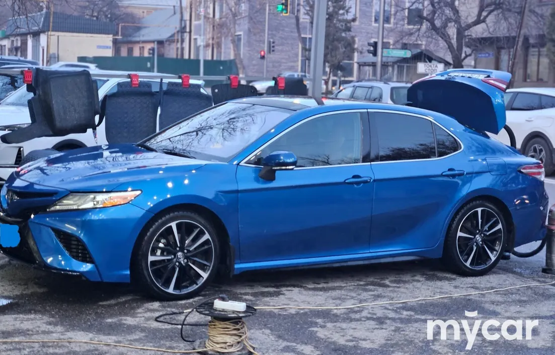 Toyota Camry 2019