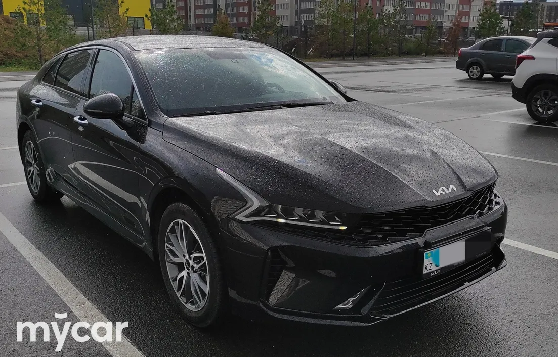 Kia K5 2025
