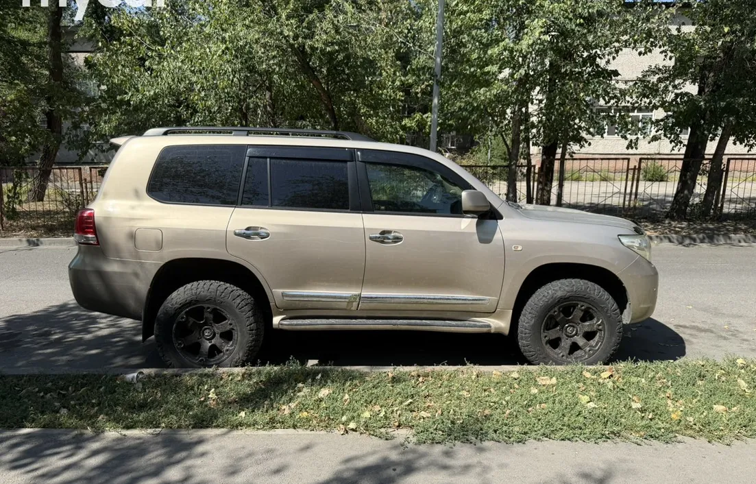 Toyota Land Cruiser 2008