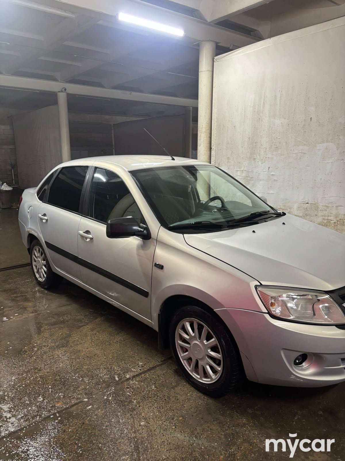 LADA Granta 2013