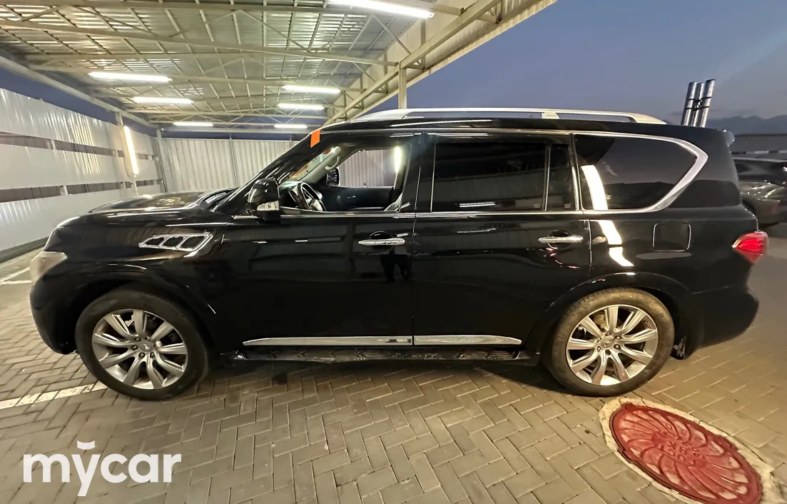 Infiniti QX56 2011