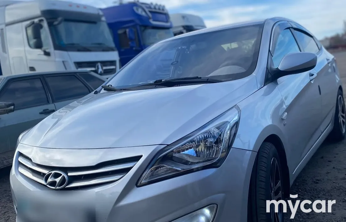 Hyundai Accent 2015