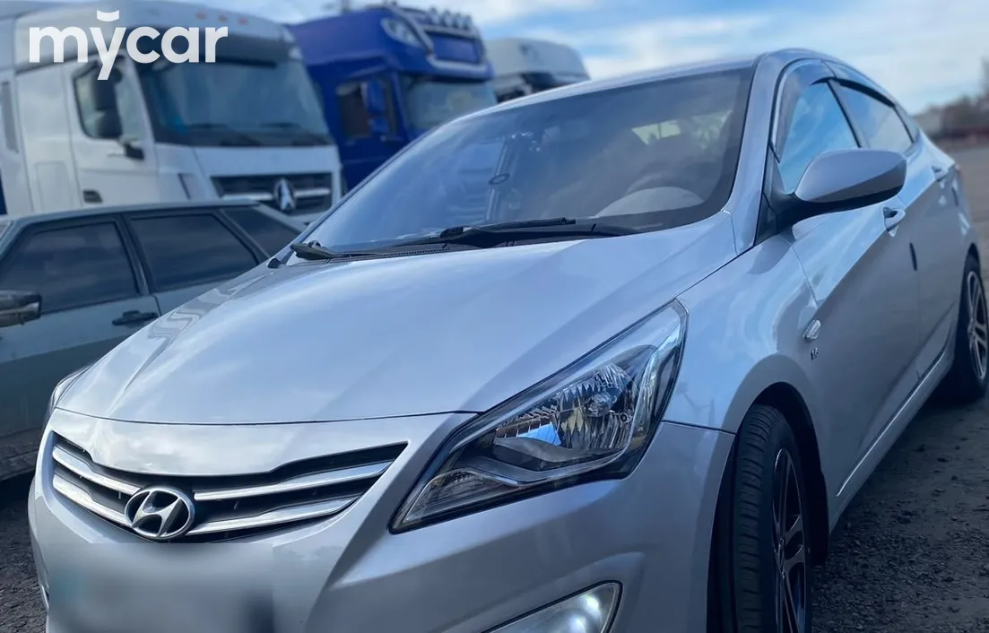 Hyundai Accent 2015