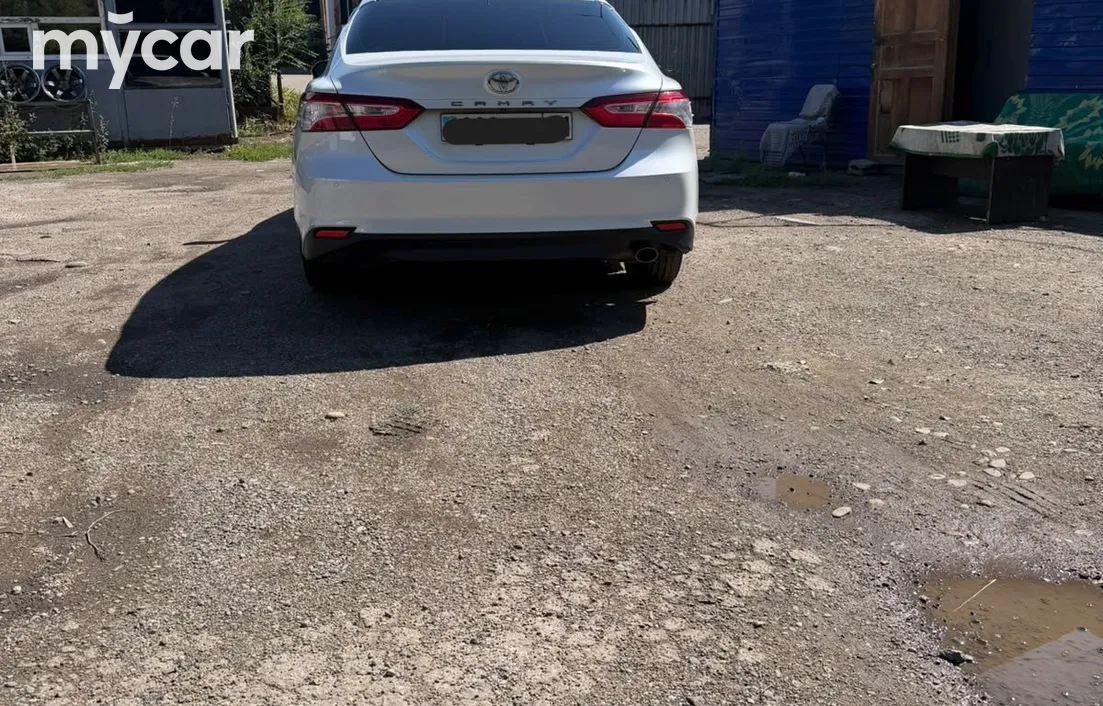 Toyota Camry 2018