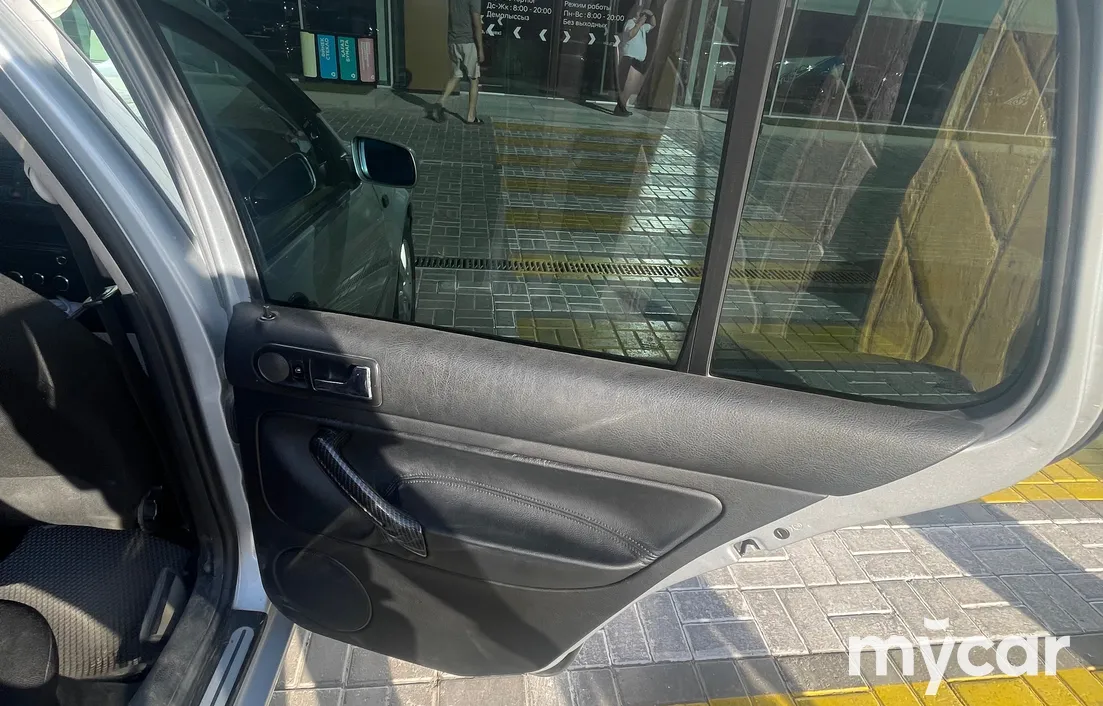 Volkswagen Golf 2003