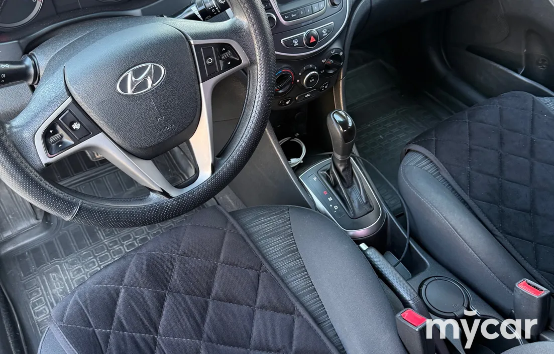 Hyundai Solaris 2015