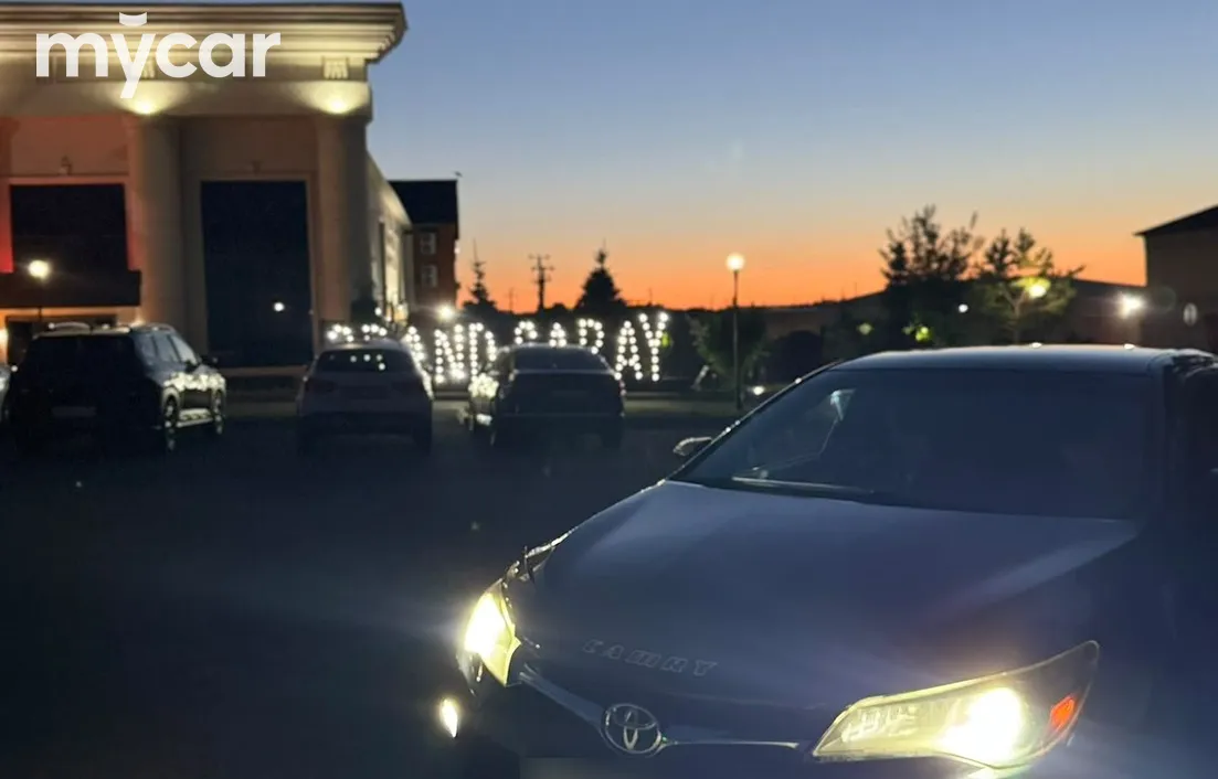 Toyota Camry 2016
