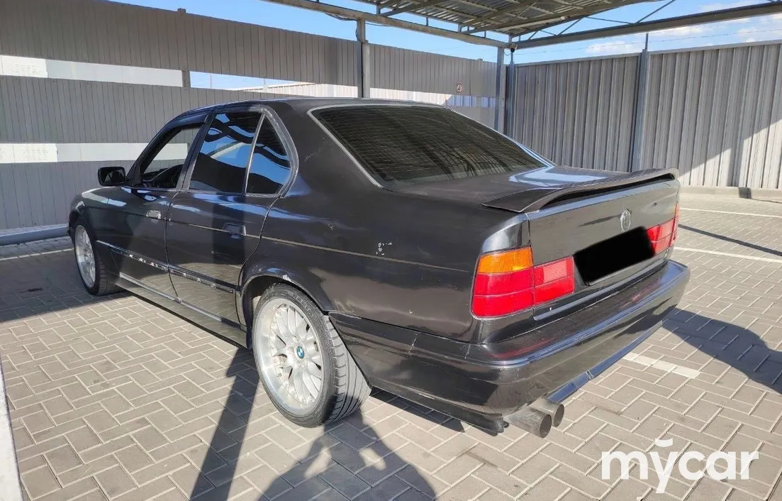 BMW 5 серия 1990