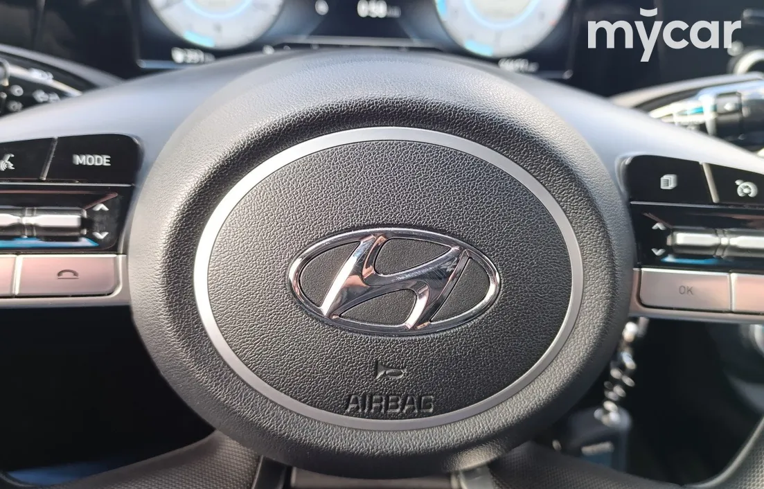 Hyundai Elantra 2023