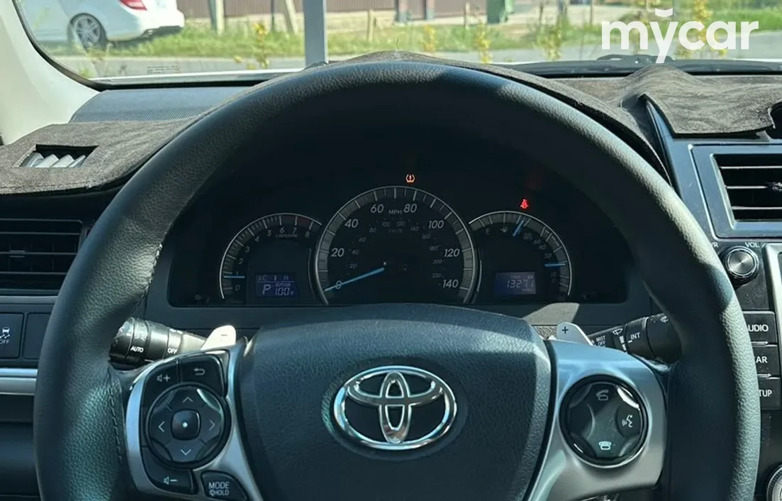 Toyota Camry 2014