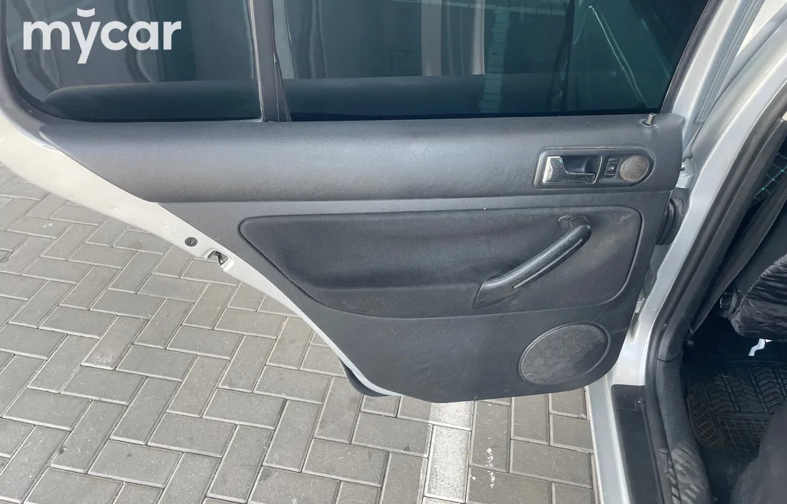 Volkswagen Golf 2001