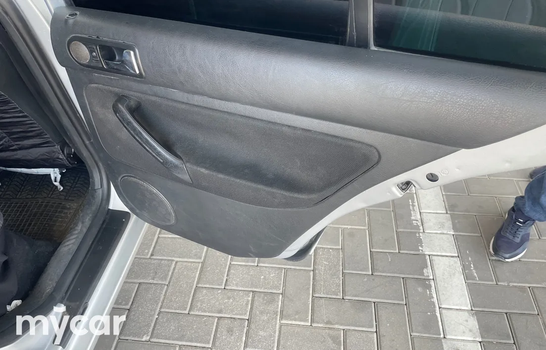 Volkswagen Golf 2001