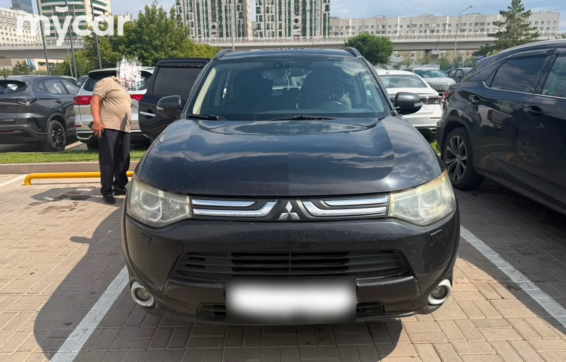 Mitsubishi Outlander 2013