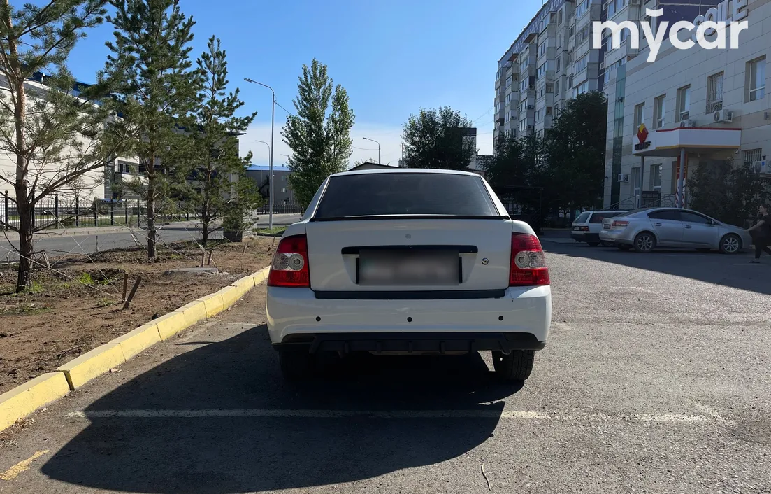 LADA Priora 2012